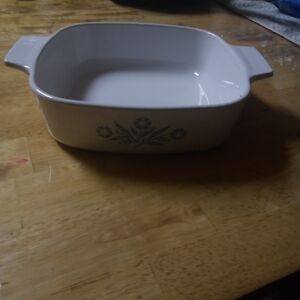 Pyrex White and Blue Bakeware Set for Modern Kitchens